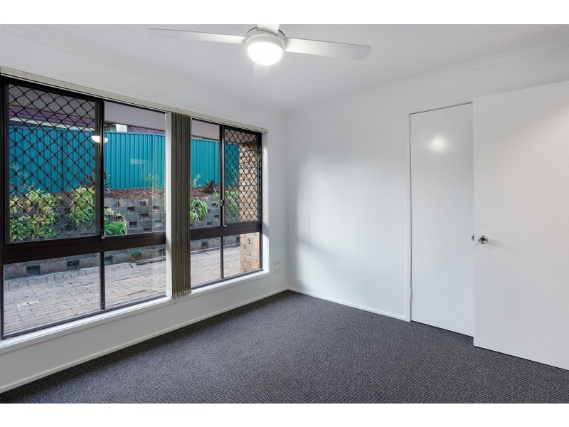 2/131 Cotlew Street, Ashmore QLD 4214