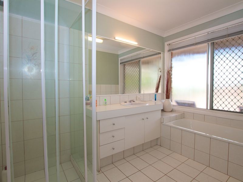 10 Meadowland Court, Worongary QLD 4213
