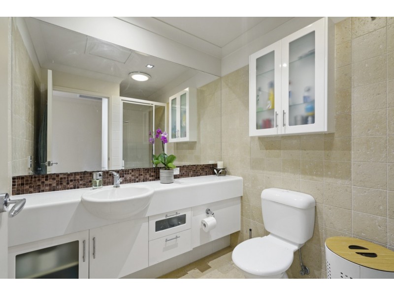 2078/1 The Vistas Drive, Carrara QLD 4211