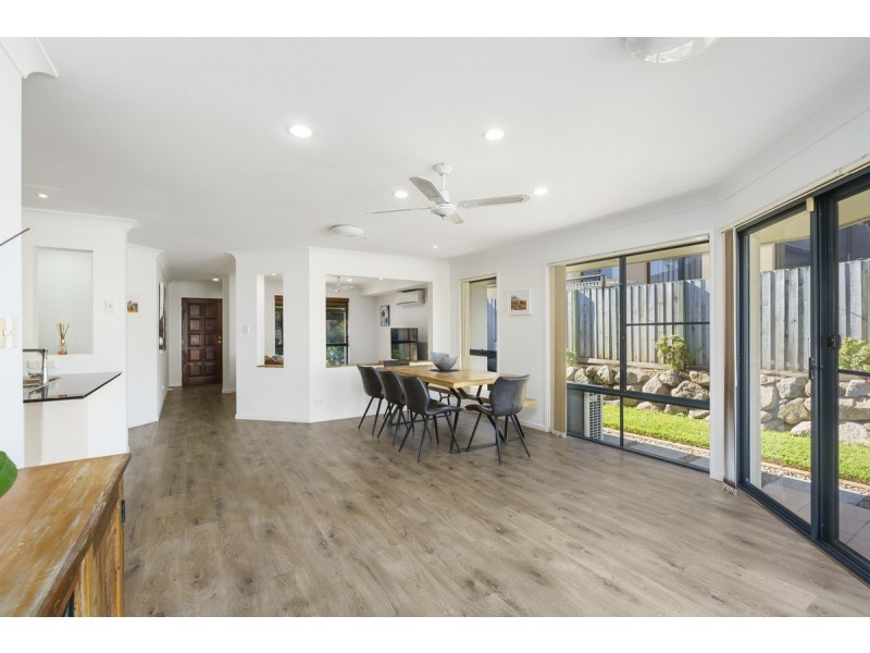 26 Rhiannon Drive, Ashmore QLD 4214