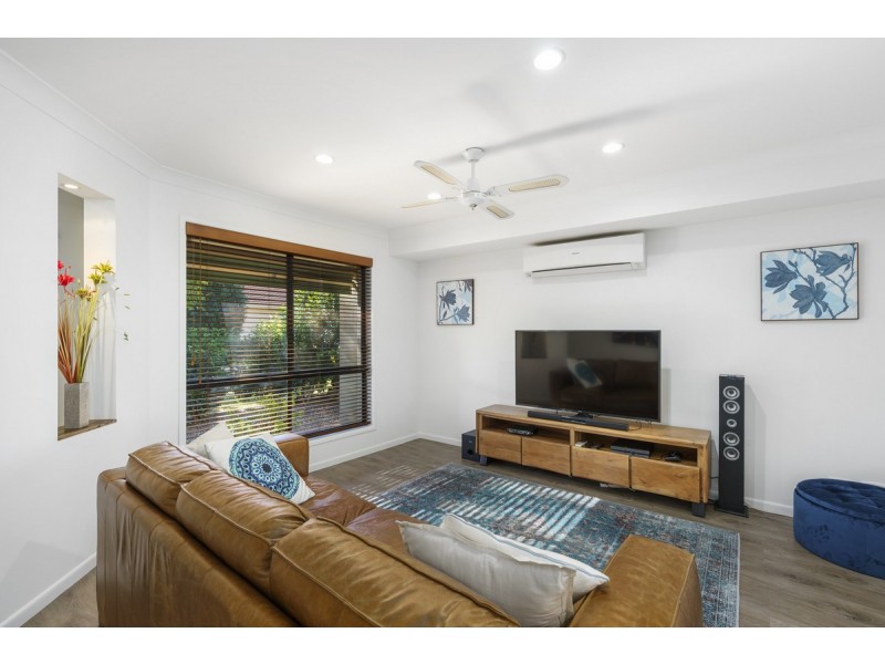 26 Rhiannon Drive, Ashmore QLD 4214
