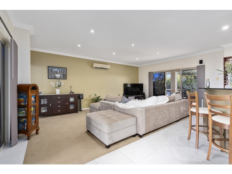 12 Ridgeline Way, Highland Park QLD 4211