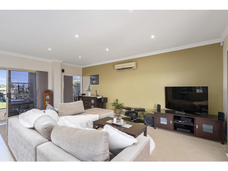12 Ridgeline Way, Highland Park QLD 4211