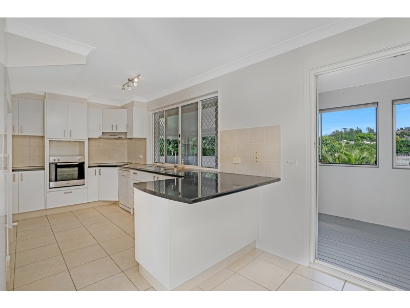 5 Ardrossan Place, Highland Park QLD 4211