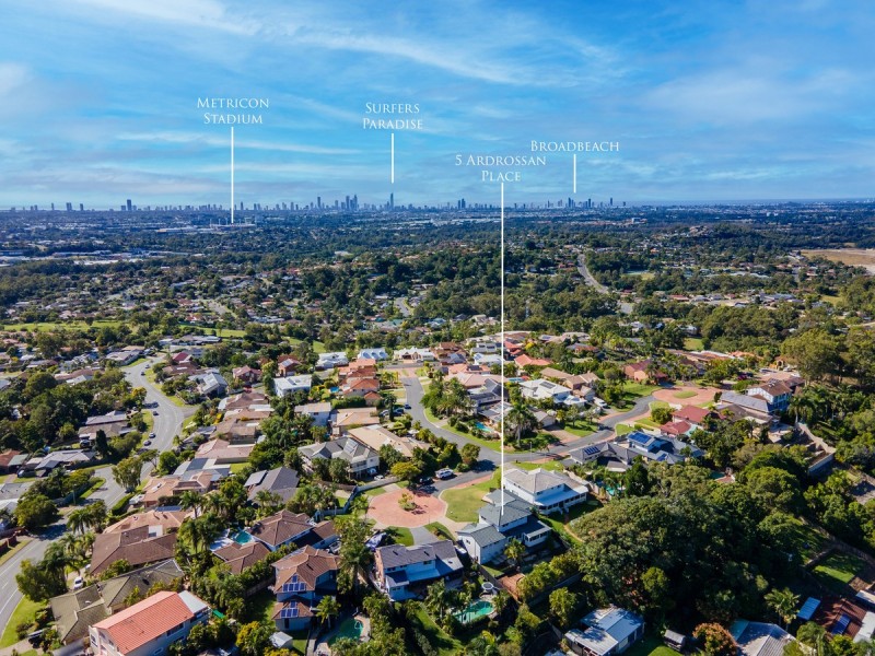 5 Ardrossan Place, Highland Park QLD 4211