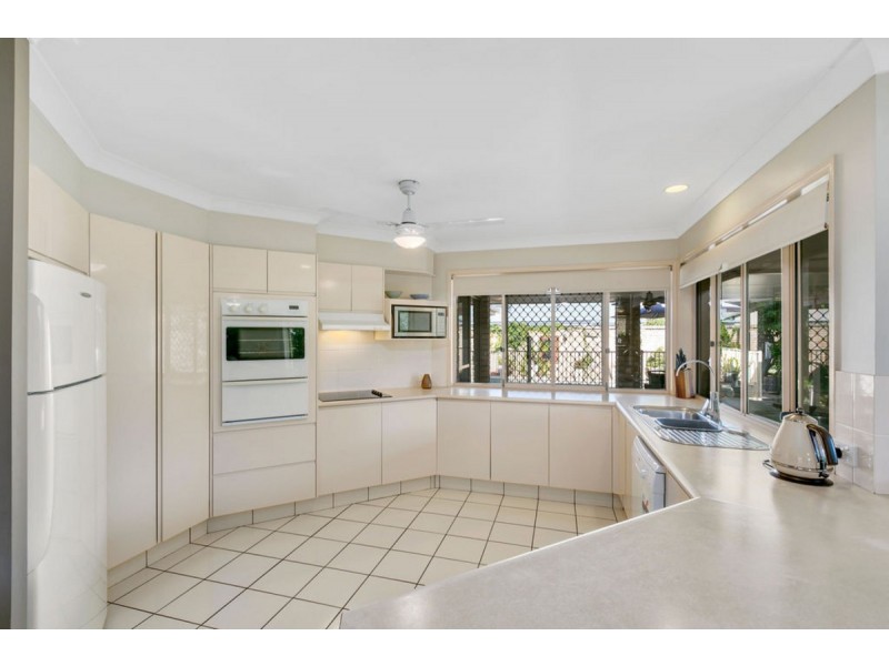 43 Nerang River Drive, Nerang QLD 4211