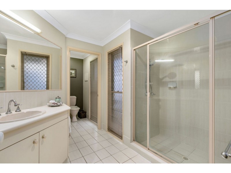 43 Nerang River Drive, Nerang QLD 4211