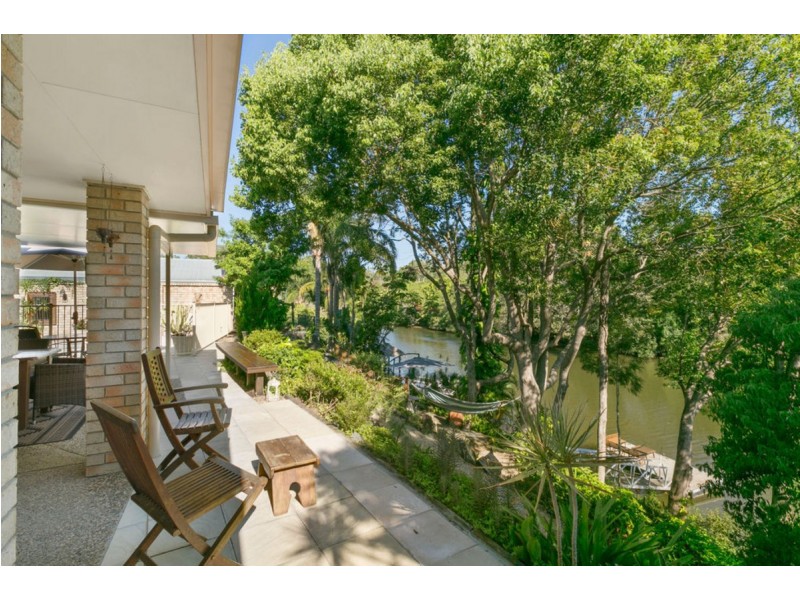 43 Nerang River Drive, Nerang QLD 4211