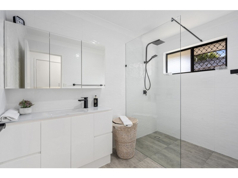 40 Jancoon Court, Carrara QLD 4211