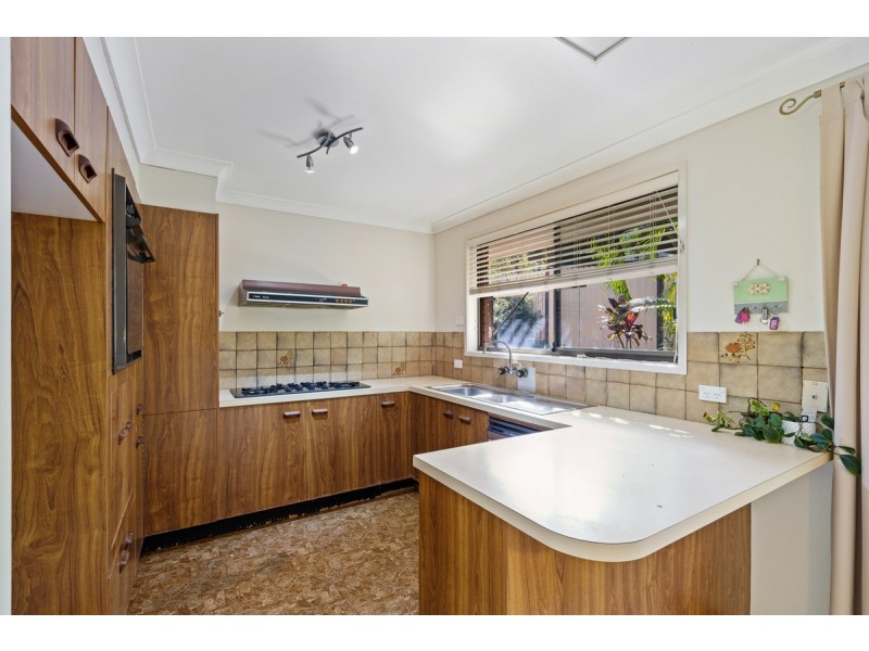 44 Warrungen Way, Ashmore QLD 4214