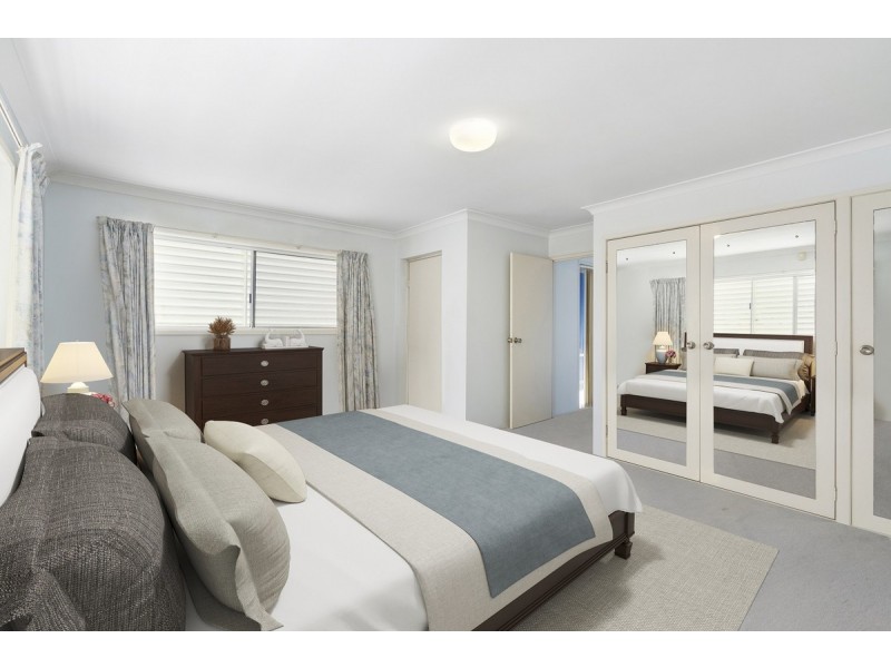 6 Binalong Drive, Ashmore QLD 4214