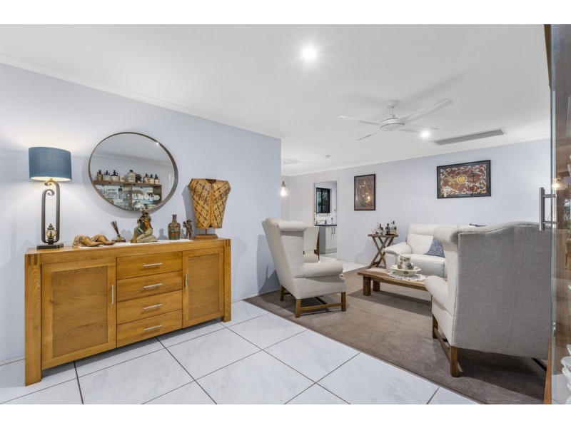 12 Tiley Court, Highland Park QLD 4211