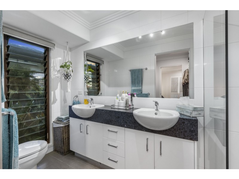 12 Tiley Court, Highland Park QLD 4211