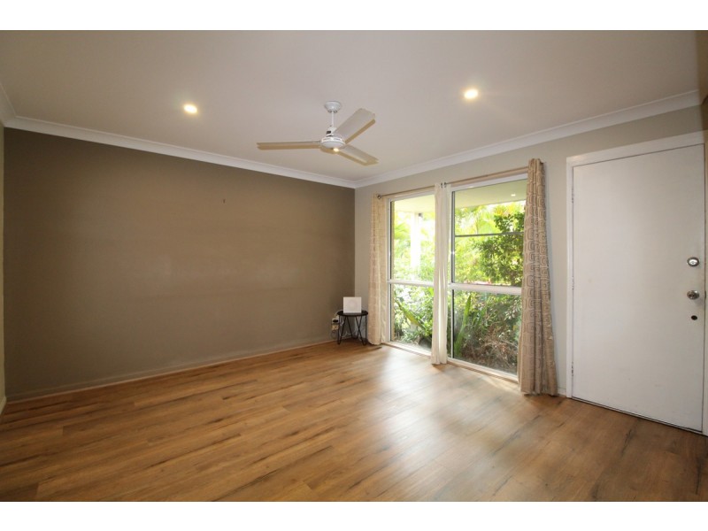 15/164 Alexander Drive, Highland Park QLD 4211