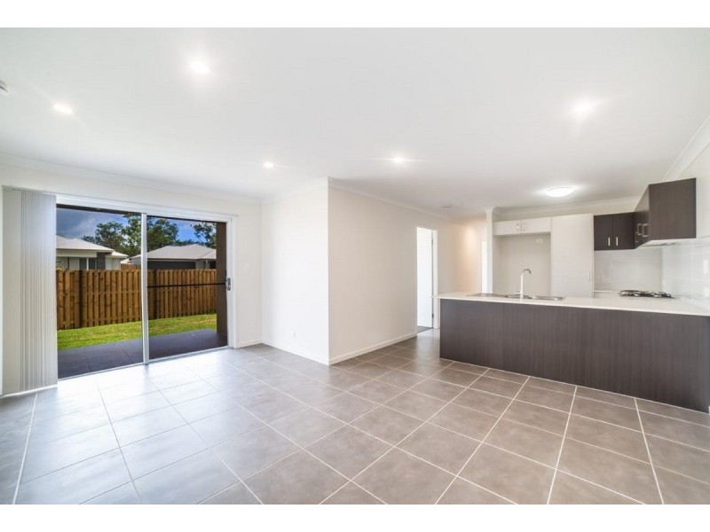 2/26 Stinson Circuit, Coomera QLD 4209