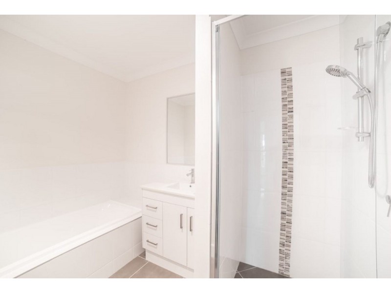 2/26 Stinson Circuit, Coomera QLD 4209