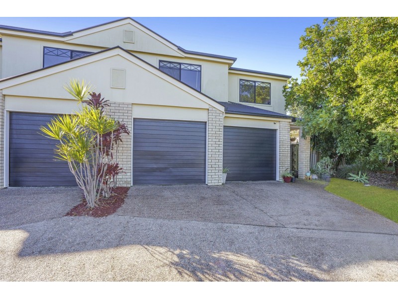 2/25 McRae Circuit, Pacific Pines QLD 4211