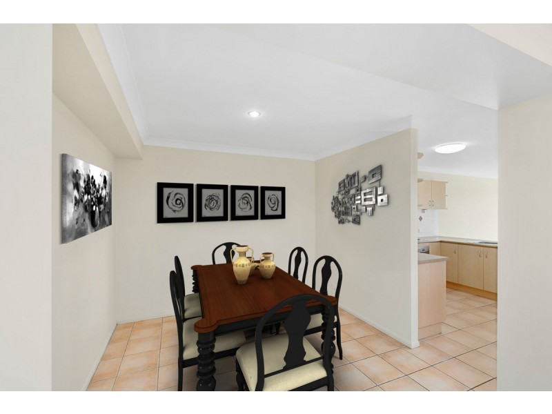 2/25 McRae Circuit, Pacific Pines QLD 4211