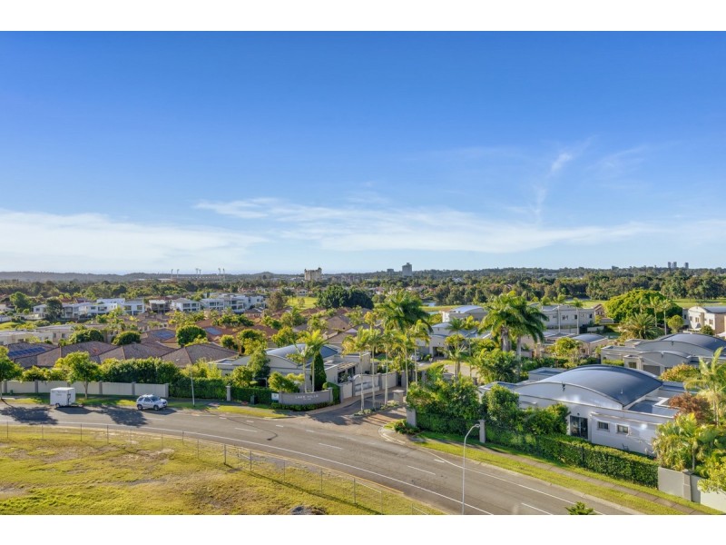 501/112 Palm Meadows Drive, Carrara QLD 4211