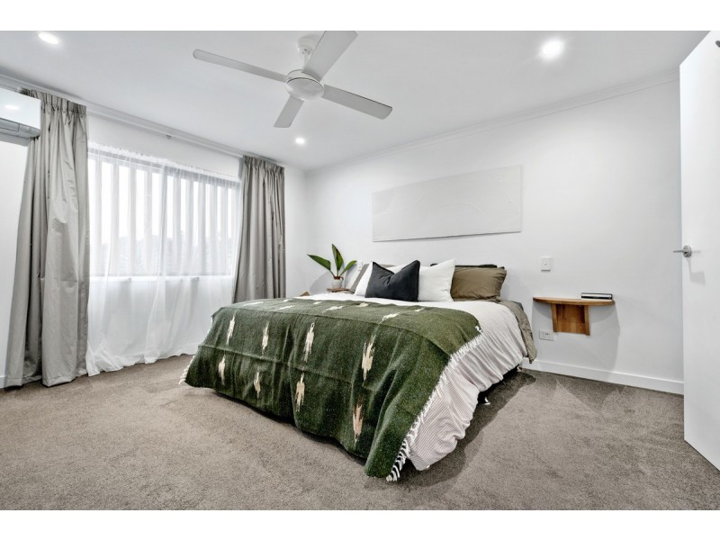 10 Culloden Court, Highland Park QLD 4211