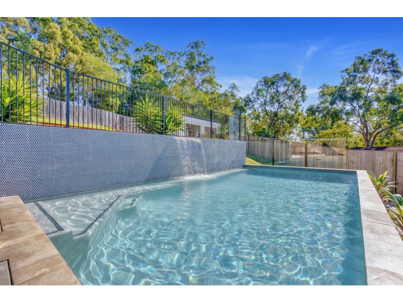 10 Culloden Court, Highland Park QLD 4211