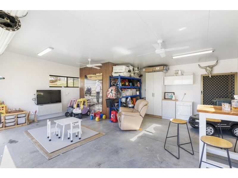 10 Culloden Court, Highland Park QLD 4211