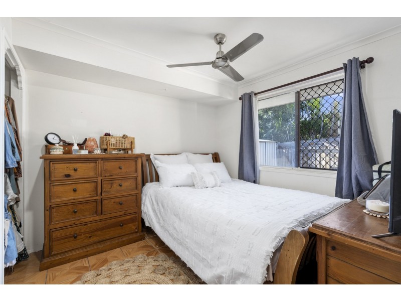 1/16 Gumbeel Court, Highland Park QLD 4211