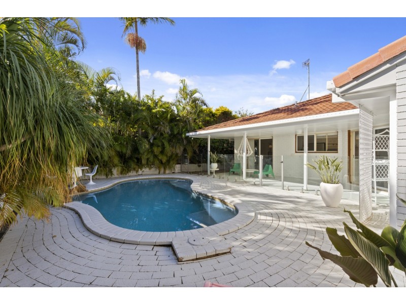 41 Hastings Crescent, Carrara QLD 4211