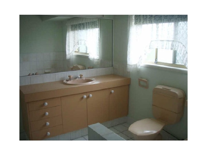 13 Sharne Court, Carrara QLD 4211