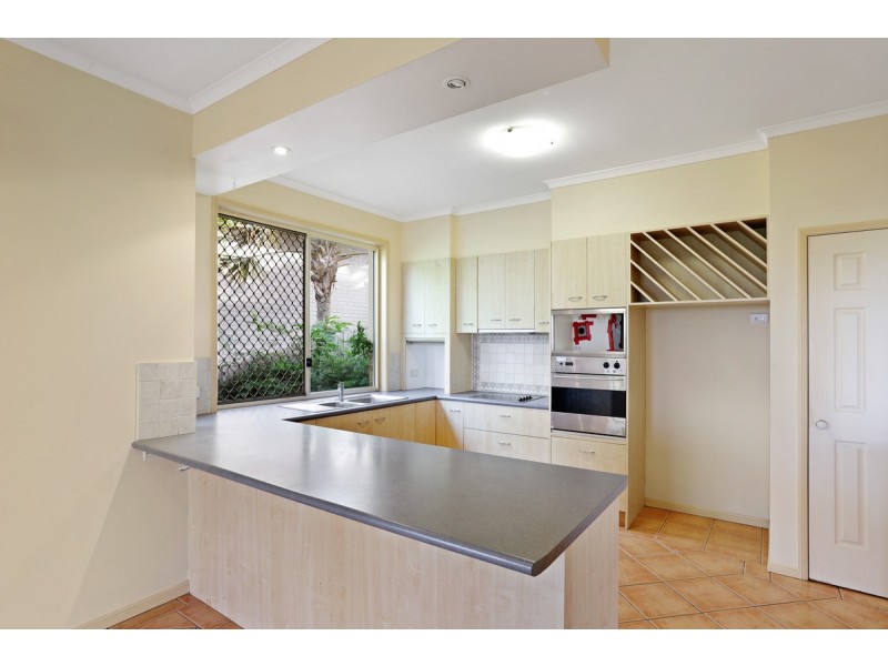 86 Armstrong Way, Highland Park QLD 4211