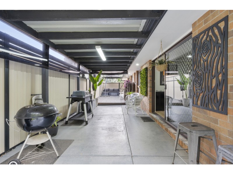 1 Beau Court, Highland Park QLD 4211