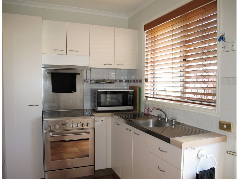 11/125 Pappas Way, Carrara QLD 4211