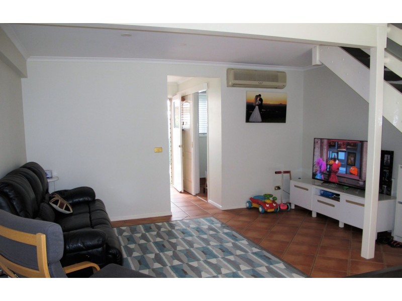 11/125 Pappas Way, Carrara QLD 4211