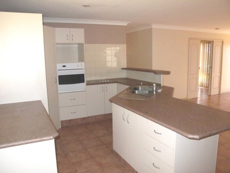 3 Jancoon Court, Carrara QLD 4211