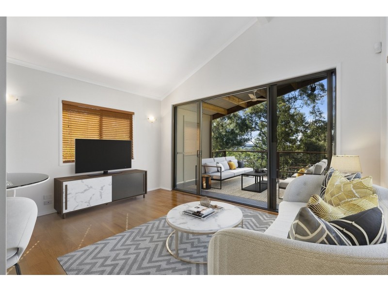 21 Lytham Court, Highland Park QLD 4211