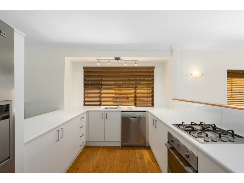 21 Lytham Court, Highland Park QLD 4211