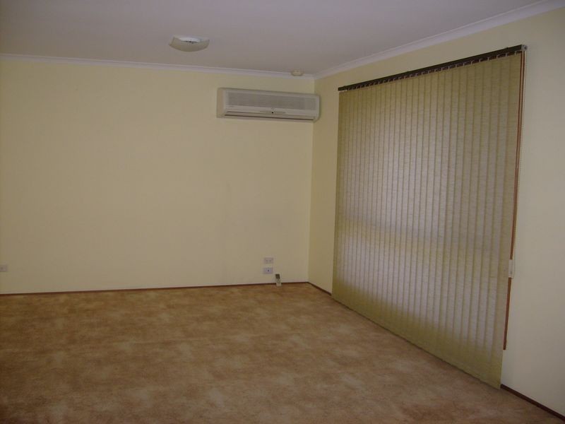 6 Eamonn Court, Highland Park QLD 4211