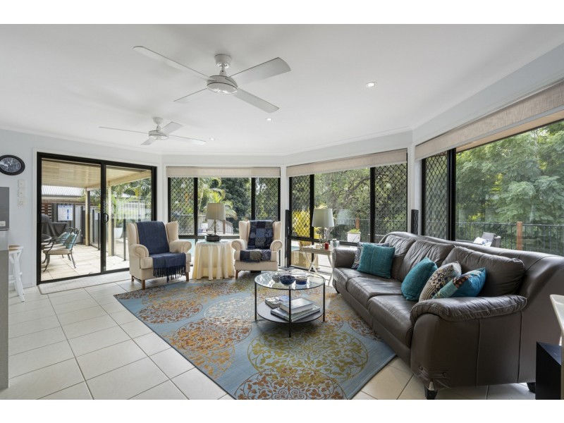 8 Riverbend Drive, Canungra QLD 4275