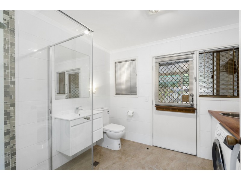 13 Aberdeen Court, Highland Park QLD 4211