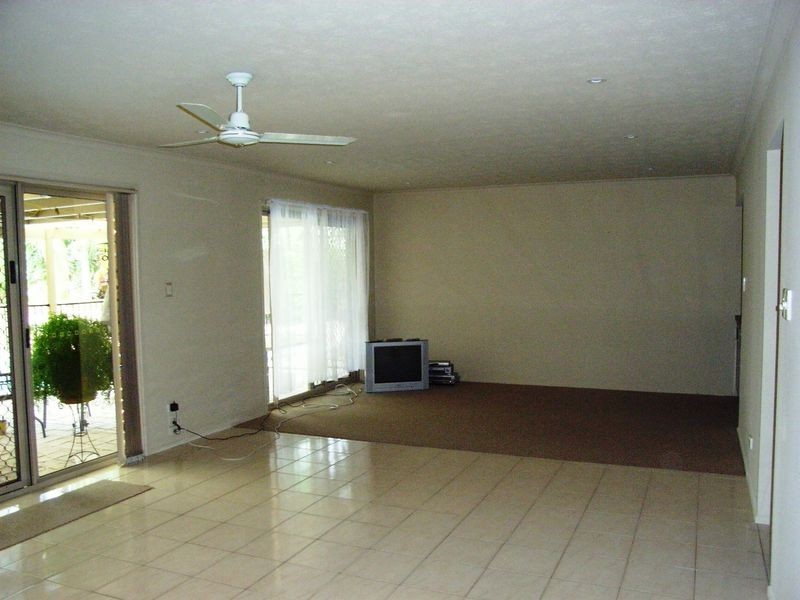 19 Marble Drive, Carrara QLD 4211