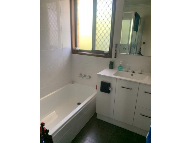 3 Yarraowee Drive, Nerang QLD 4211