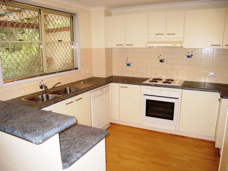 2/59 Paddington Drive, Carrara QLD 4211