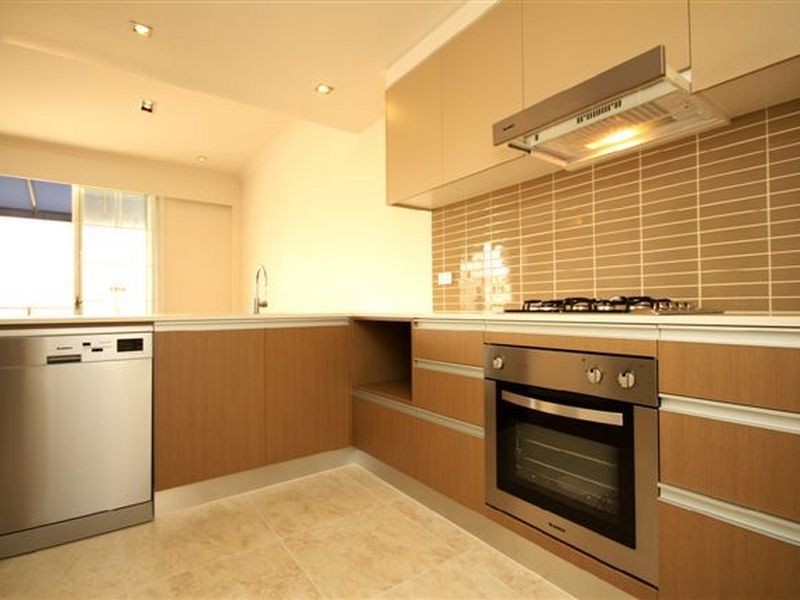 2043/3029 The Boulevard Emerald Lakes, Carrara QLD 4211