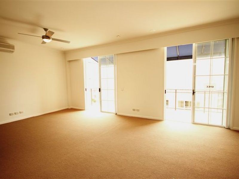 2043/3029 The Boulevard Emerald Lakes, Carrara QLD 4211