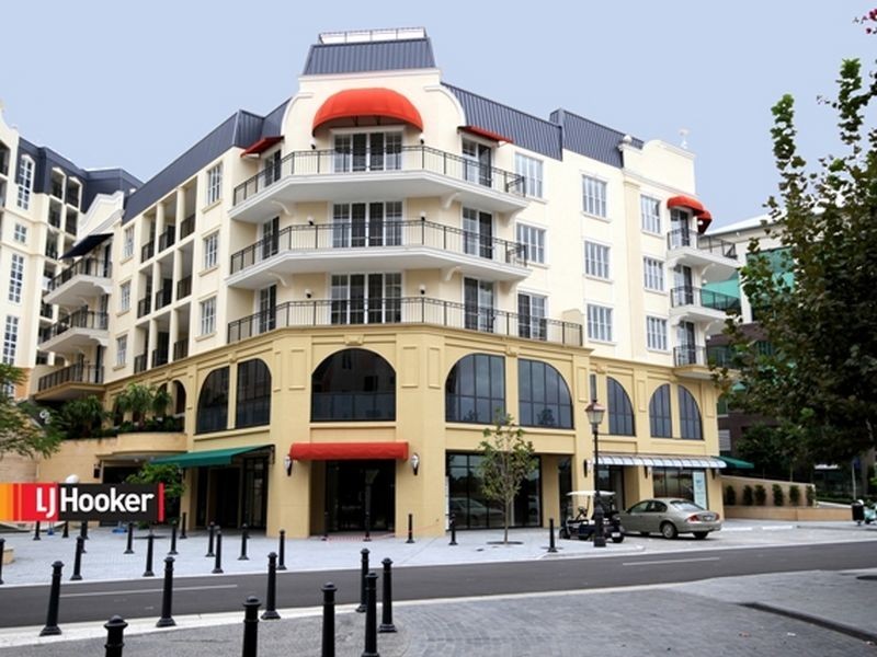 2043/3029 The Boulevard Emerald Lakes, Carrara QLD 4211