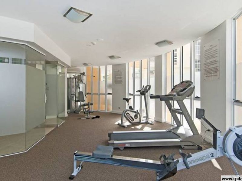 2043/3029 The Boulevard Emerald Lakes, Carrara QLD 4211