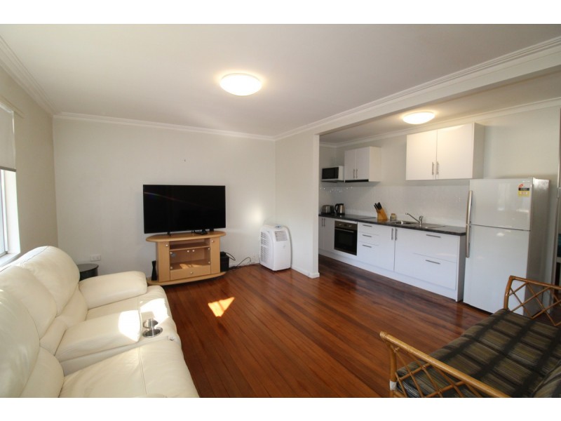 2/10 Stanhill Drive, Surfers Paradise QLD 4217