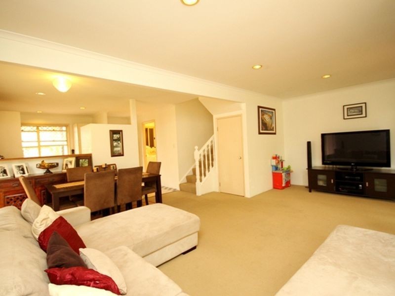 3/151 Pappas Way, Carrara QLD 4211