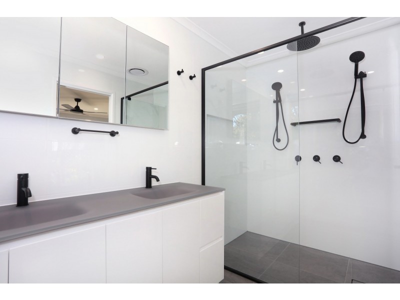 9 Tamarind Close, Nerang QLD 4211