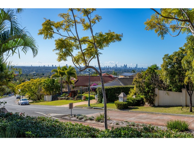 55 Armstrong Way, Highland Park QLD 4211